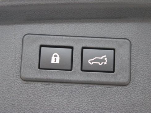 Used 2023 Subaru Outback Touring XT image 27