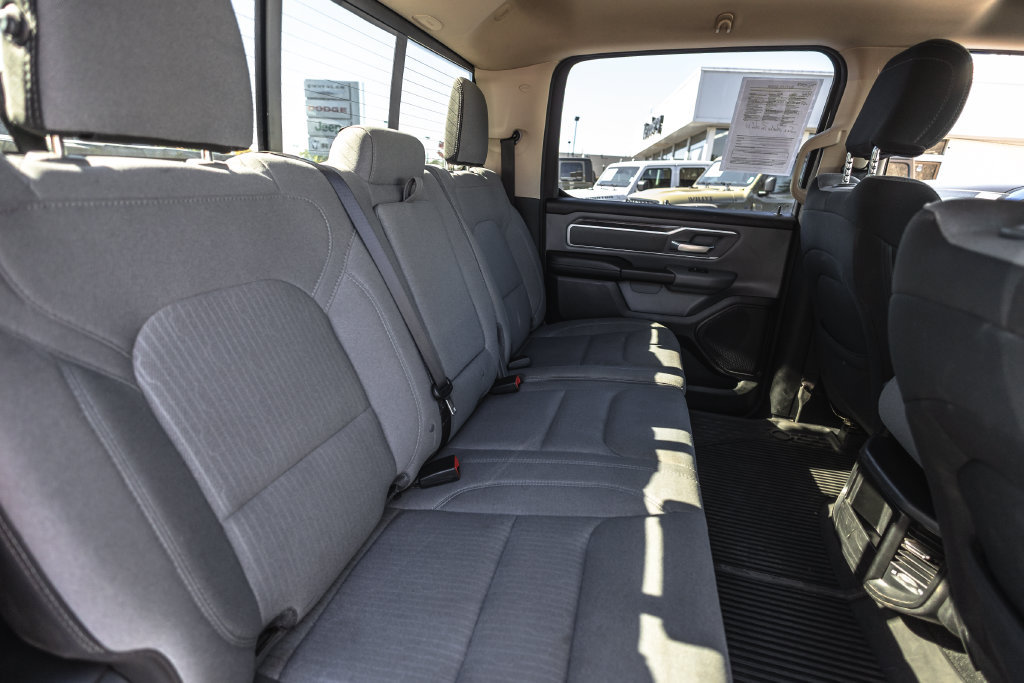 Used 2020 RAM 1500 Big Horn AWD/4WD image 30