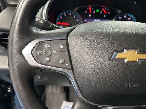 Used 2020 Chevrolet Traverse LT image 41
