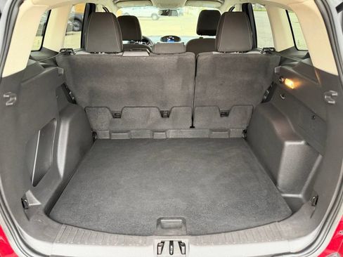 Used 2017 Ford Escape SE w/ SE Cold Weather Package AWD/4WD image 13