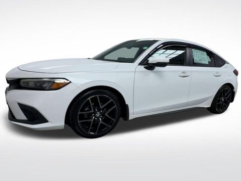 Used 2023 Honda Civic Sport Touring image 4