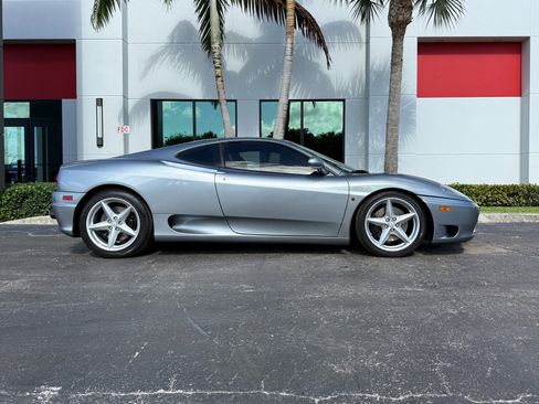 Used 2004 Ferrari 360 Modena RWD image 3