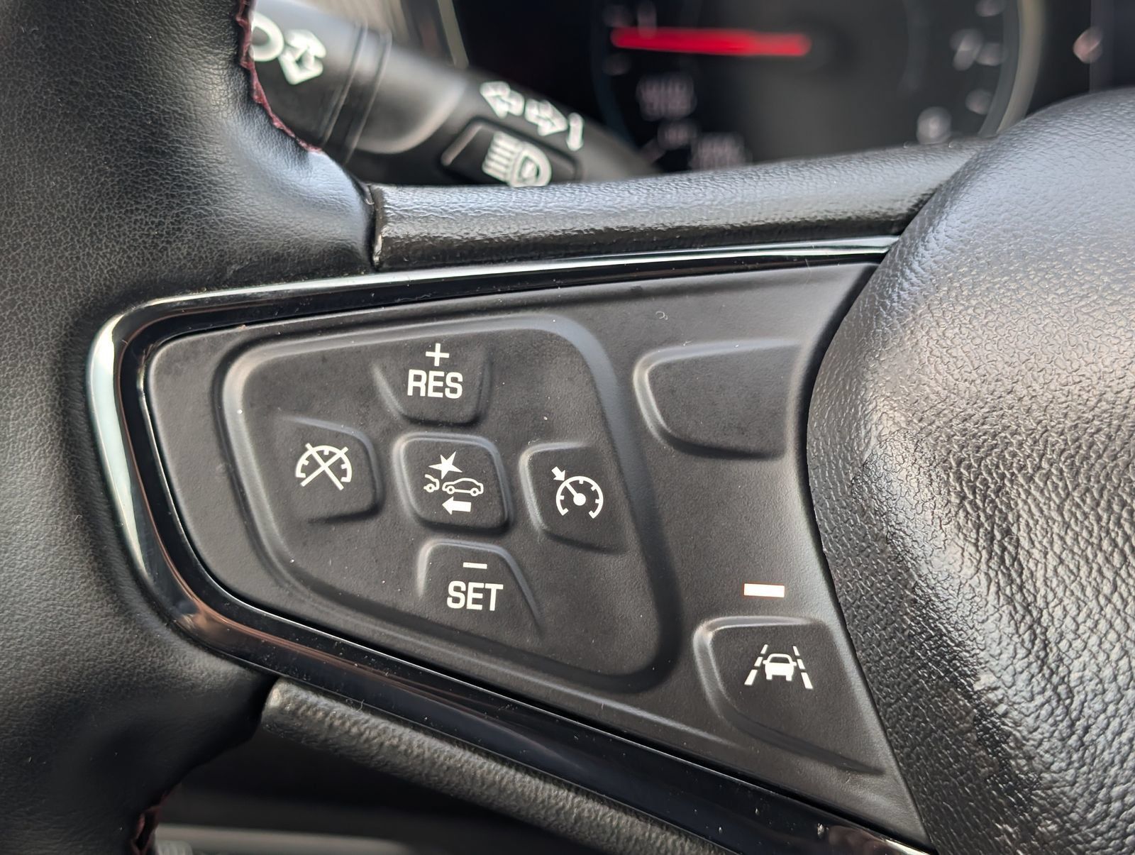 Used 2023 Chevrolet Equinox RS w/ LPO, Floor Liner Package AWD/4WD image 25