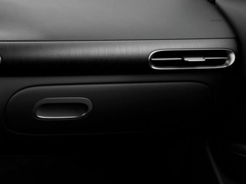 New 2026 Genesis GV60 RWD image 29