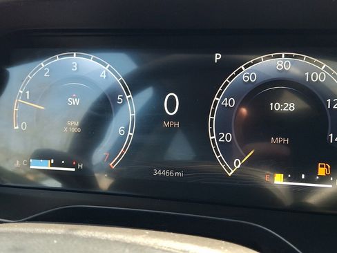 Used 2023 Jeep Grand Cherokee L Limited image 20