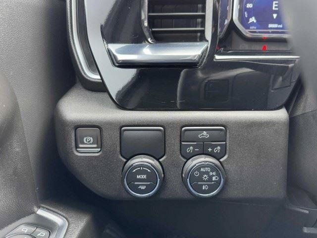 Used 2023 Chevrolet Silverado 1500 RST RWD image 27