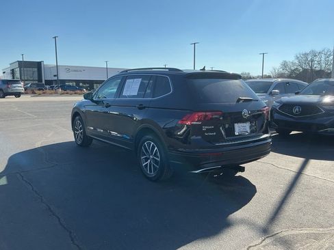 Used 2019 Volkswagen Tiguan SE image 3