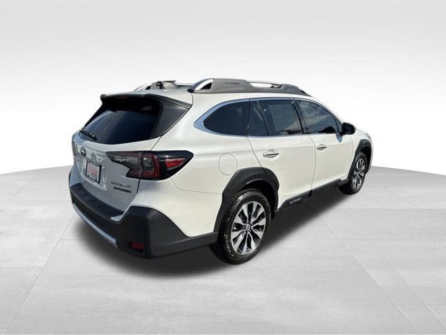 Used 2025 Subaru Outback Touring XT AWD/4WD image 4
