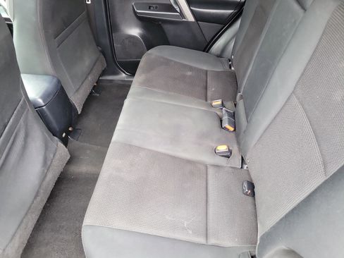 Used 2017 Toyota RAV4 XLE w/ Carpet Mat Package image 12