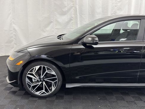 Used 2025 Hyundai Ioniq 6 SEL image 2