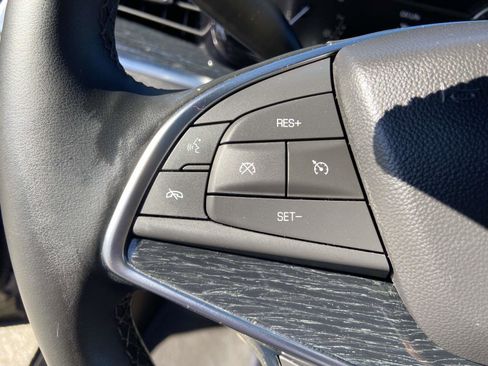 Used 2025 Cadillac XT5 Premium Luxury image 20