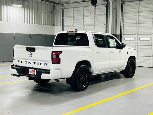 New 2026 Nissan Frontier SV w/ All-Weather Content Package RWD image 15