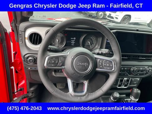 Certified 2025 Jeep Wrangler Unlimited Sahara AWD/4WD image 48