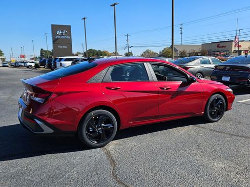 New 2026 Hyundai Elantra Sport FWD image 12