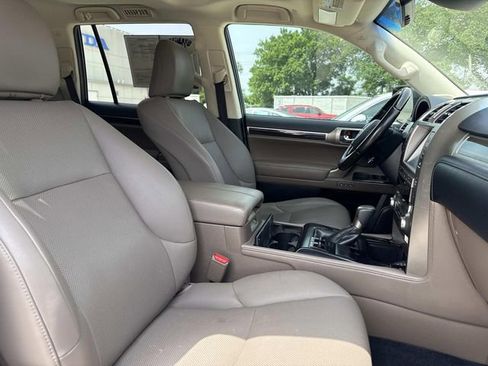 Used 2021 Lexus GX 460 Premium w/ Premium Package AWD/4WD image 8