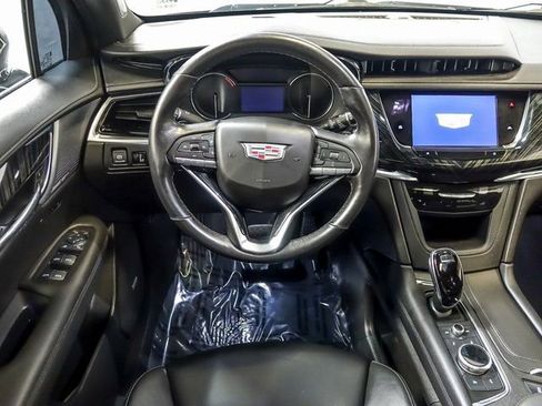 Used 2023 Cadillac XT6 Premium Luxury AWD/4WD image 18