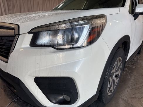 Used 2020 Subaru Forester Premium image 8