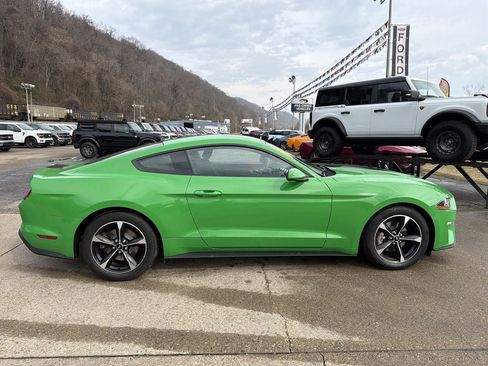 Used 2019 Ford Mustang Coupe RWD image 3