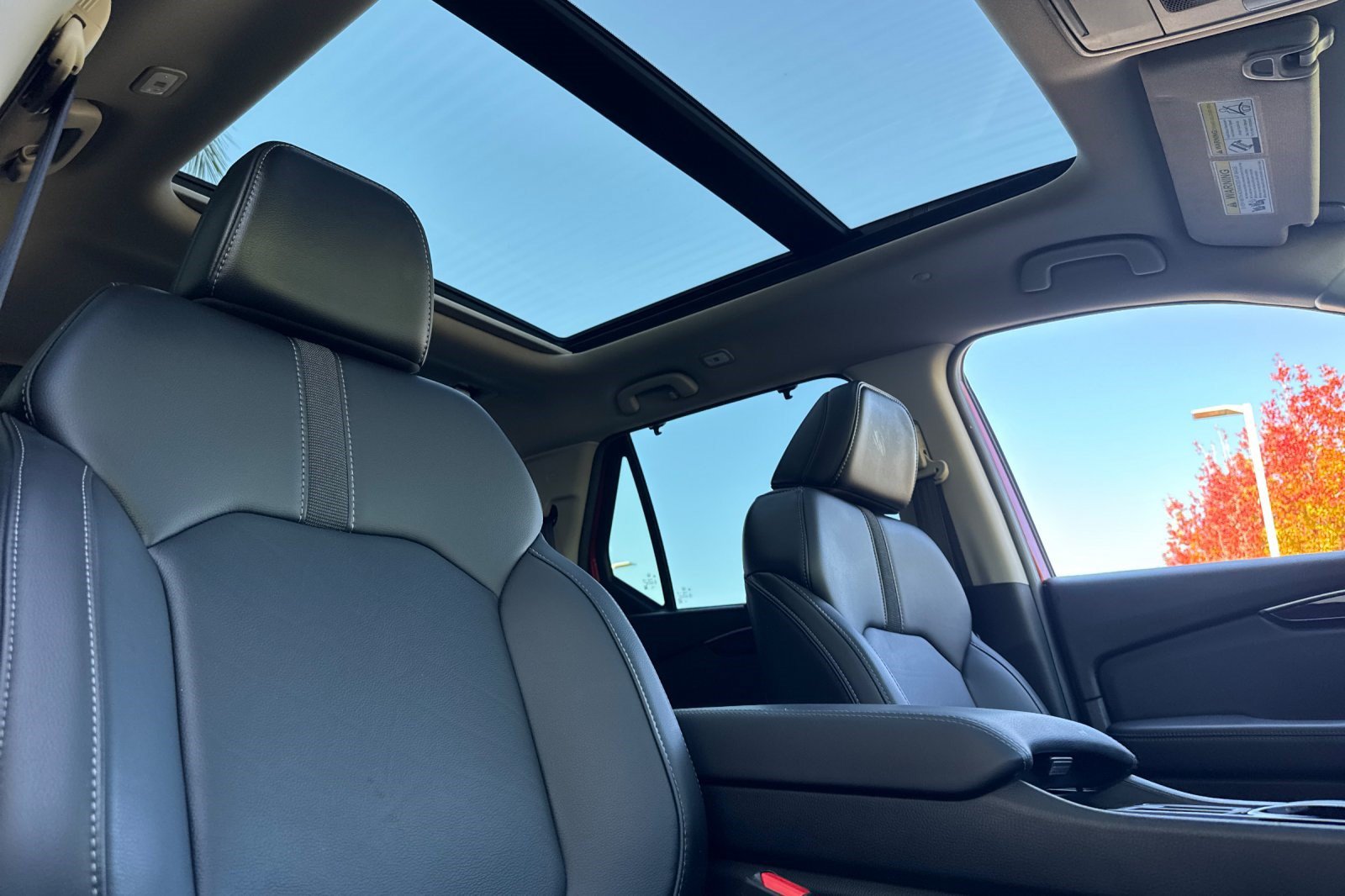 Used 2025 Honda Pilot Touring image 25