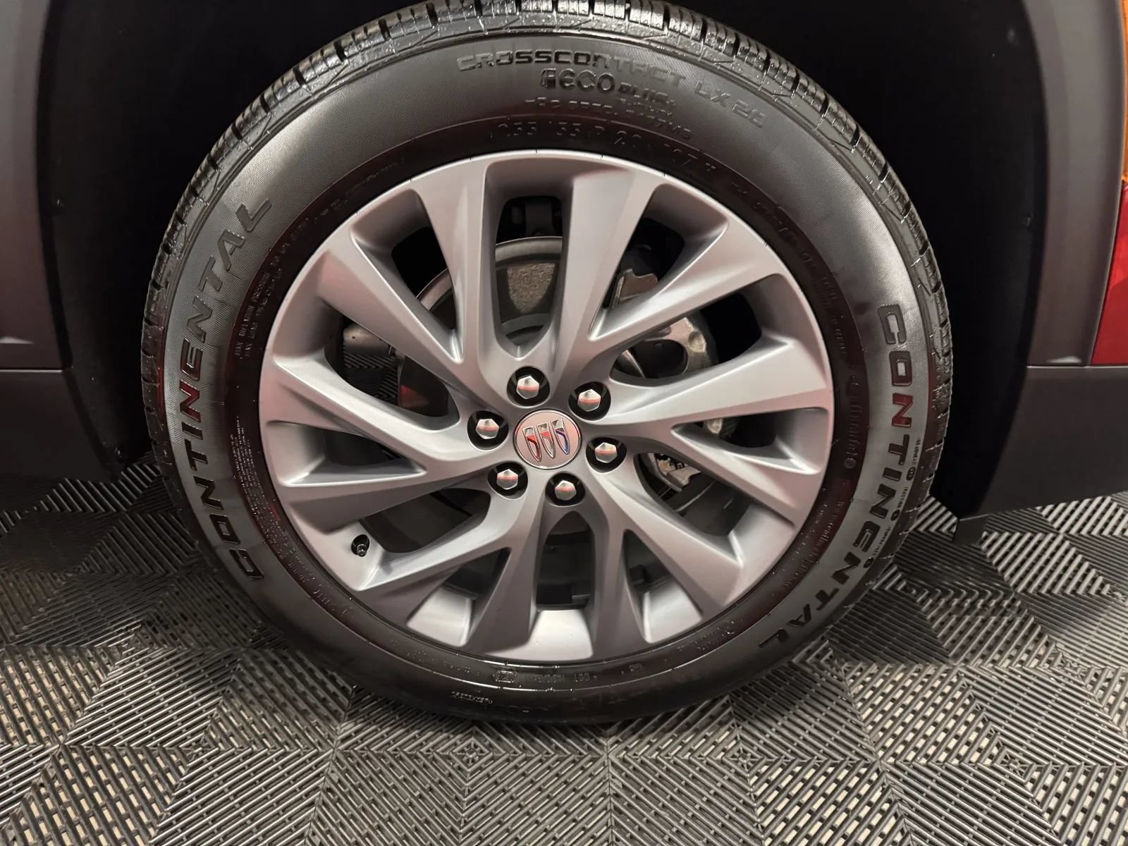 Used 2026 Buick Enclave Preferred w/ Power Package FWD image 18