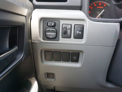 Used 2010 Toyota 4Runner SR5 AWD/4WD image 4