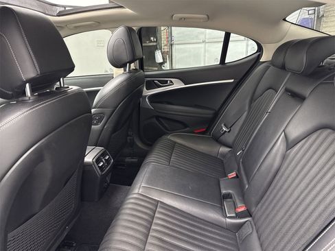 Used 2022 Genesis G70 2.0T w/ Prestige Package image 29