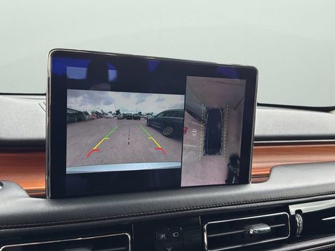 Used 2020 Lincoln Aviator Reserve w/ Equipment Group 201A RWD image 18