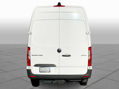 Certified 2025 Mercedes-Benz Sprinter 2500 image 4