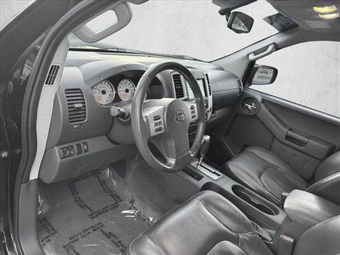 Used 2015 Nissan Xterra PRO-4X w/ Pro-4x Leather Package image 11