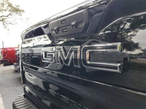 Used 2024 GMC Sierra 2500 AT4 w/ AT4 Premium Plus Package image 6