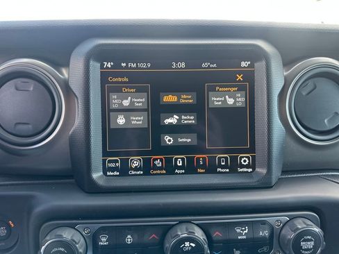 Used 2022 Jeep Wrangler Unlimited Sport image 29