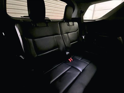 Certified 2022 Ford Explorer XLT w/ Equipment Group 202A image 27