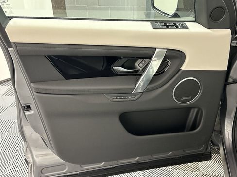 Certified 2025 Land Rover Discovery Sport S image 10