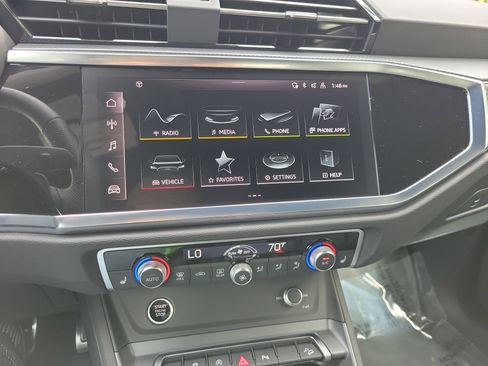 Certified 2025 Audi Q3 2.0T Premium Plus w/ Premium Plus Package image 20