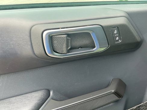 Certified 2025 Ford Bronco Outer Banks AWD/4WD image 16