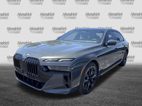 Certified 2023 BMW 740i RWD image 11