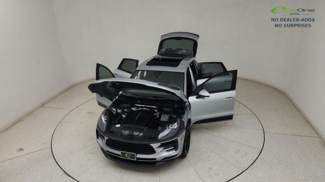 Used 2019 Porsche Macan AWD/4WD image 30