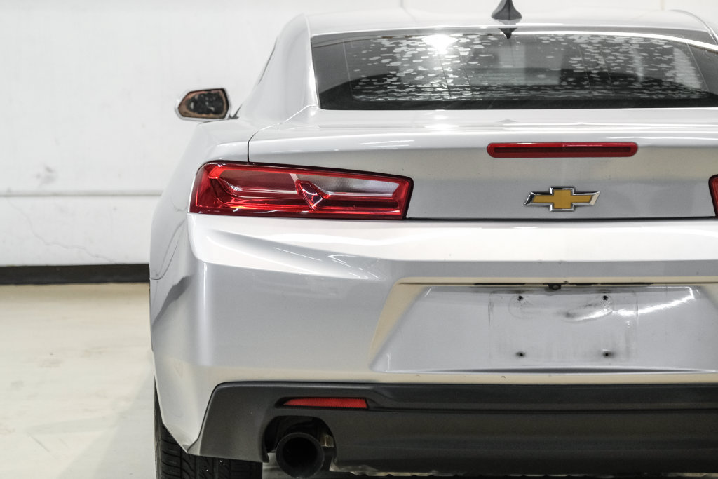 Used 2018 Chevrolet Camaro LS RWD image 39