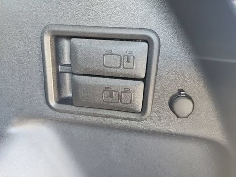 Used 2020 GMC Terrain SLE w/ Driver Convenience Package FWD image 32