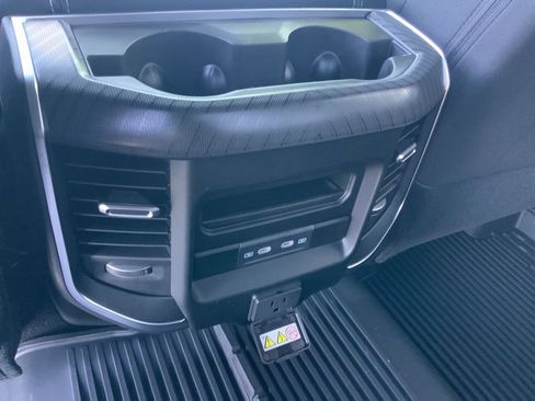 New 2026 RAM 2500 Big Horn AWD/4WD image 20