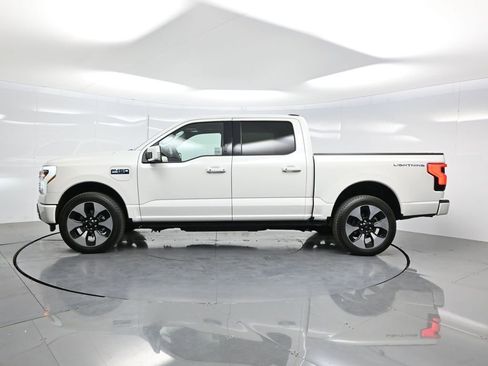 Used 2024 Ford F150 Lightning Platinum AWD/4WD image 34
