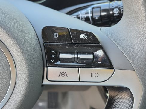 Certified 2024 Hyundai Elantra SEL FWD image 28