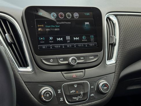 Used 2016 Chevrolet Malibu LT FWD image 15