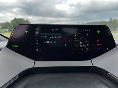 New 2026 Toyota Prius Plug-In Hybrid FWD image 16