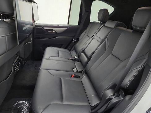 Used 2025 Lexus LX 700h F Sport AWD/4WD image 15