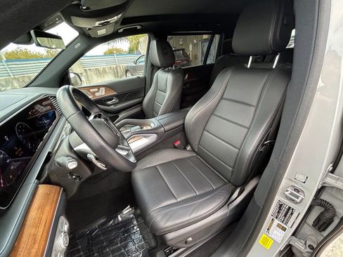 Used 2024 Mercedes-Benz GLS 450 4MATIC w/ AMG Line Exterior image 28