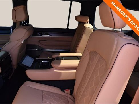 New 2025 Jeep Grand Wagoneer Series III w/ Quick Order Packagew 28T image 17