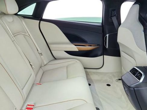 Used 2024 Lucid Air Touring image 24