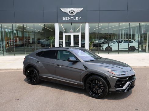 Used 2021 Lamborghini Urus AWD/4WD image 15