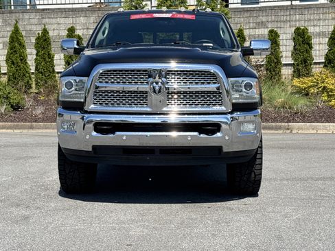 Used 2016 RAM 2500 Laramie w/ Convenience Group AWD/4WD image 3